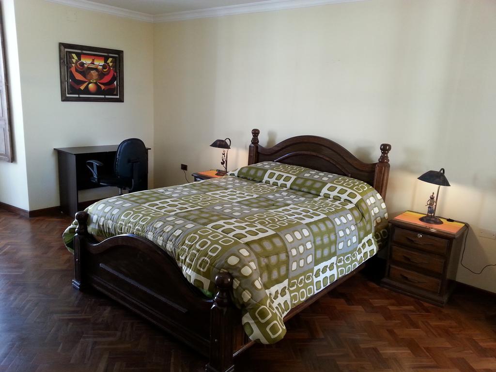 Villa Oropeza Hostel Сукре Номер фото