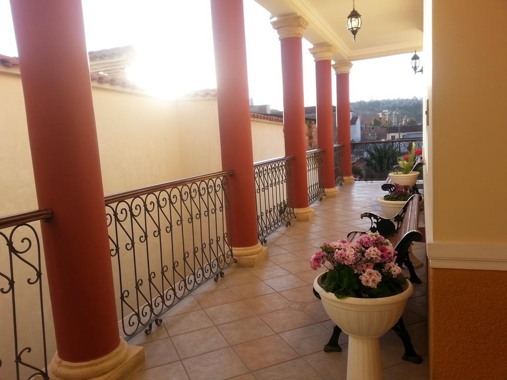 Villa Oropeza Hostel Сукре Екстер'єр фото